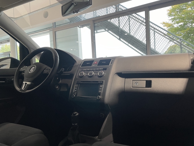 Touran 1.4 TSI +KAMERA+XENON+KLIMAAUTOMATIK