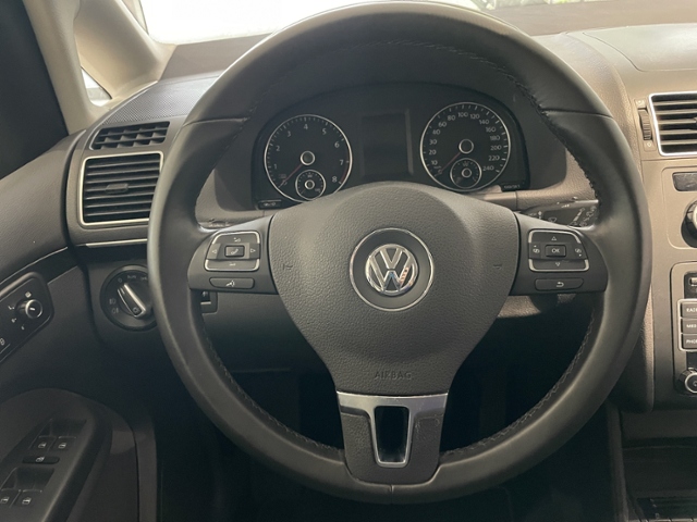 Touran 1.4 TSI +KAMERA+XENON+KLIMAAUTOMATIK