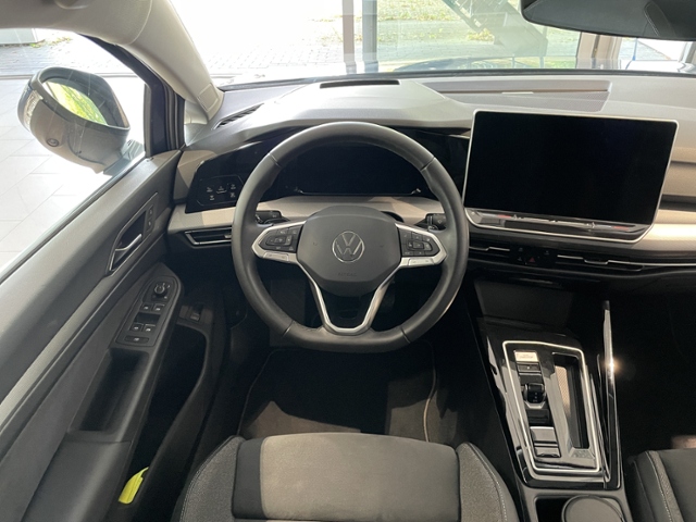 Golf VIII 1.5 eTSI KAMERA+KLIMA+NAVI