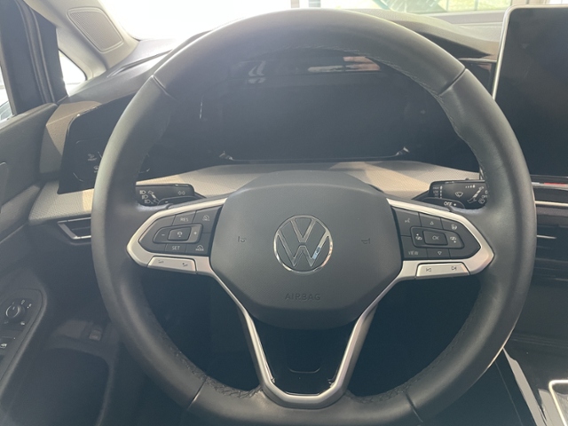 Golf VIII 1.5 eTSI KAMERA+KLIMA+NAVI