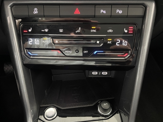 T-Roc 1.5 DSG Style +NAVI+AHK+KAMERA+ACC
