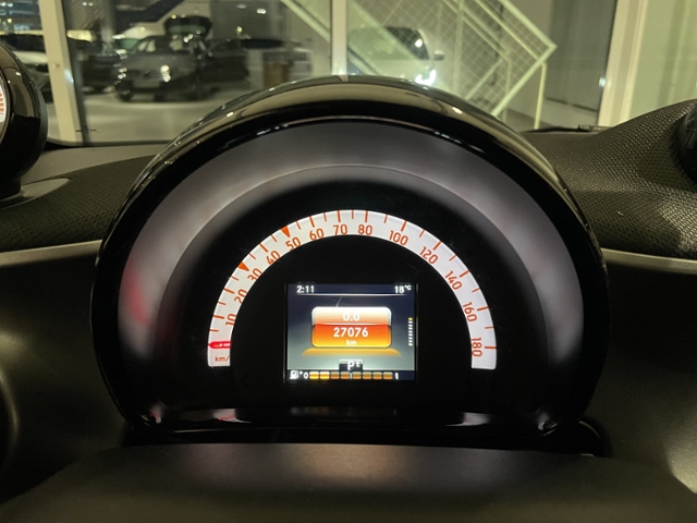 fortwo coupe DCT prime +JBL+PANODACH+KAMERA