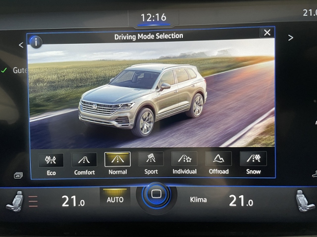 Touareg 3.0 TDI Atmosphere 4M. +PANODACH+AHK+NAV