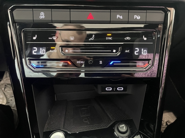 T-Roc 2.0 DSG R-Line 4MOTION +AHK+PANODACH