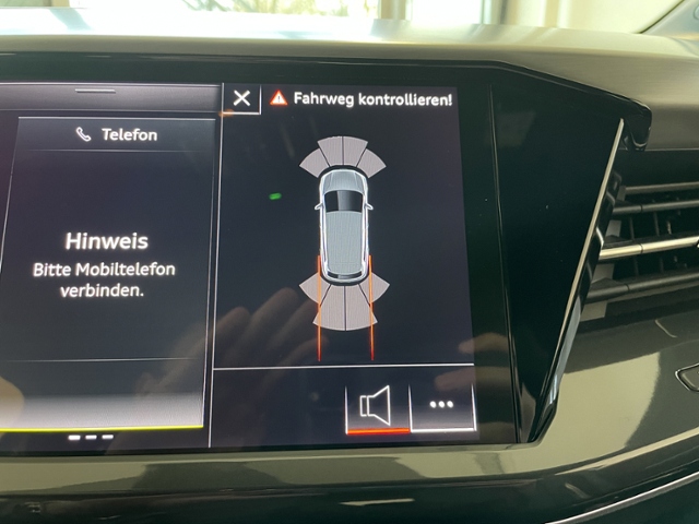 Q4 40 e-tron s-line +AHK+PANODACH+SONOS