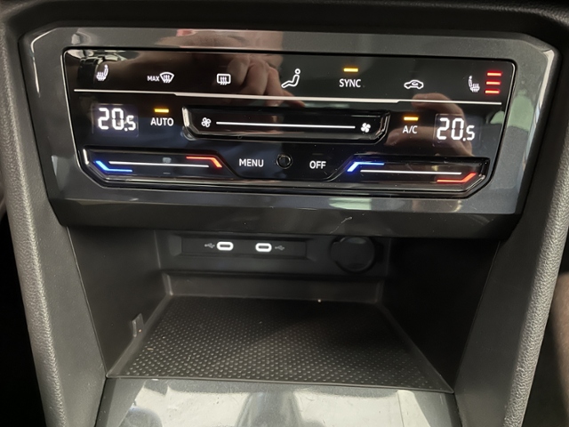 Tiguan 1.5 TSI Active +ALLWETTER+KAMERA+NAVI