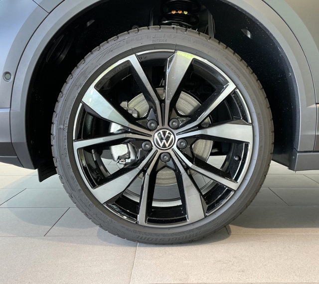 T-Roc Cabriolet R-Line Edition Black  1.5 l TSI 
