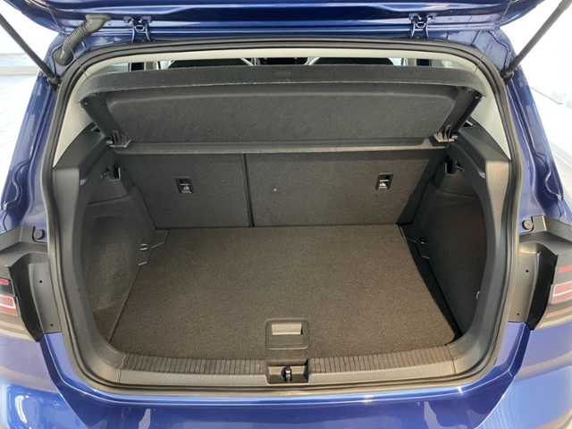 T-Cross 1.0 TSI Active +ALLWETTER+NAVI+ACC