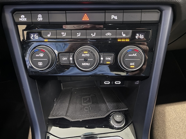 T-Roc 1.0 United +NAVI+ACC+EL.HECKKLAPPE