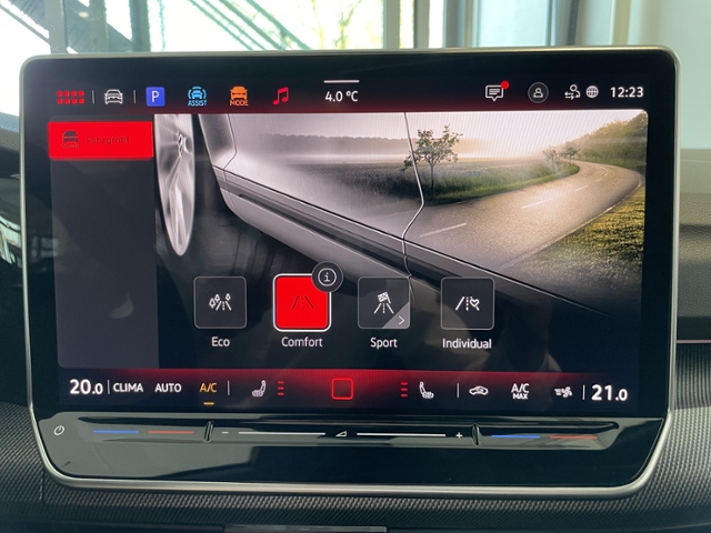 Golf 2.0 GTI Clubsport BLACK STYLE +AKRAPOVIC