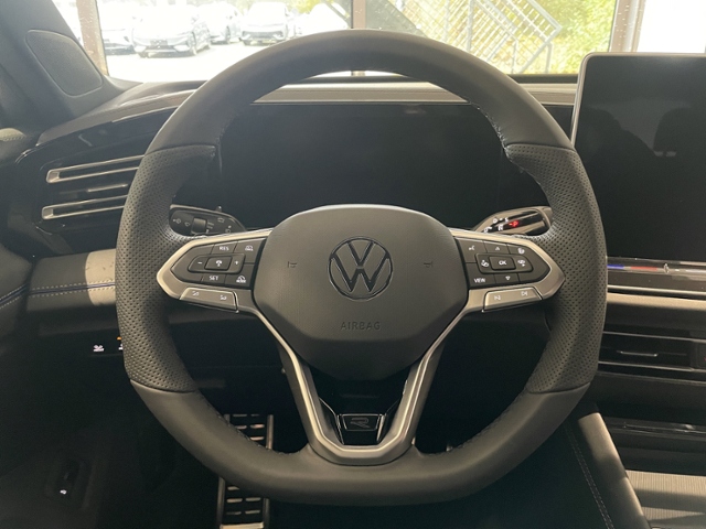 Tiguan 2.0 TSI DSG R-Line 4x4 +BLACK STYLE+AHK