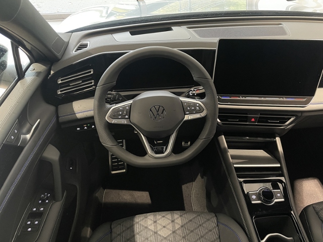 Tiguan 2.0 TSI DSG R-Line 4x4 +BLACK STYLE+AHK