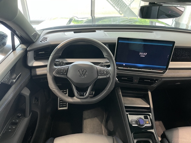 Tayron 1.5 eHybrid R-Line +AHK+360°+HUD