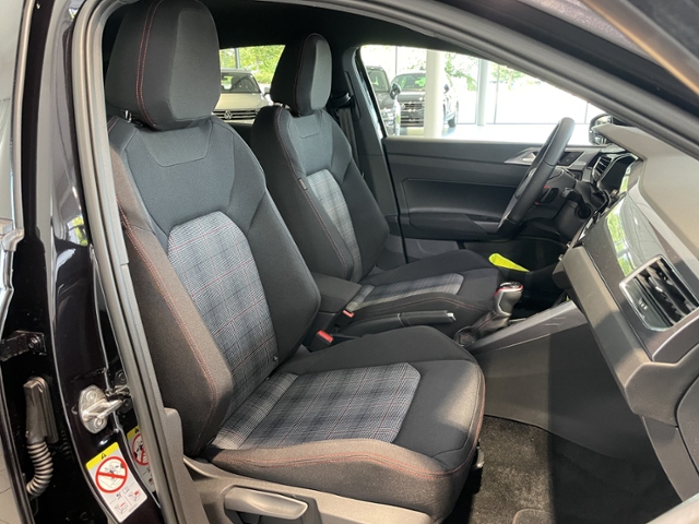 Polo 2.0 DSG GTI +KAMERA+NAVI+ACC+ALARM