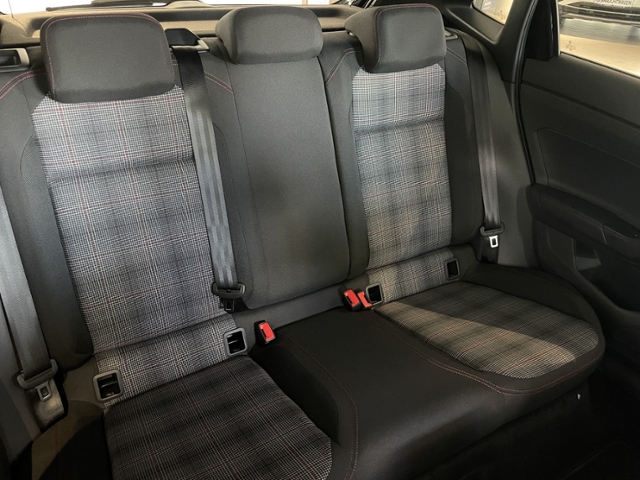 Polo 2.0 DSG GTI +KAMERA+NAVI+ACC+ALARM