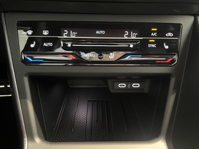 Polo 2.0 DSG GTI +KAMERA+NAVI+ACC+ALARM