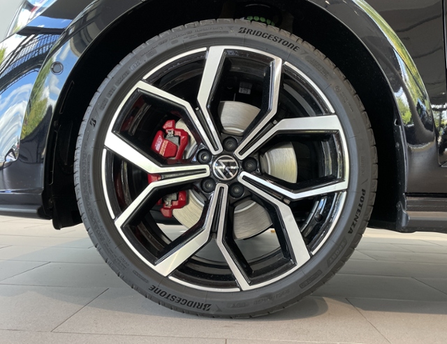 Polo 2.0 DSG GTI +KAMERA+NAVI+ACC+ALARM