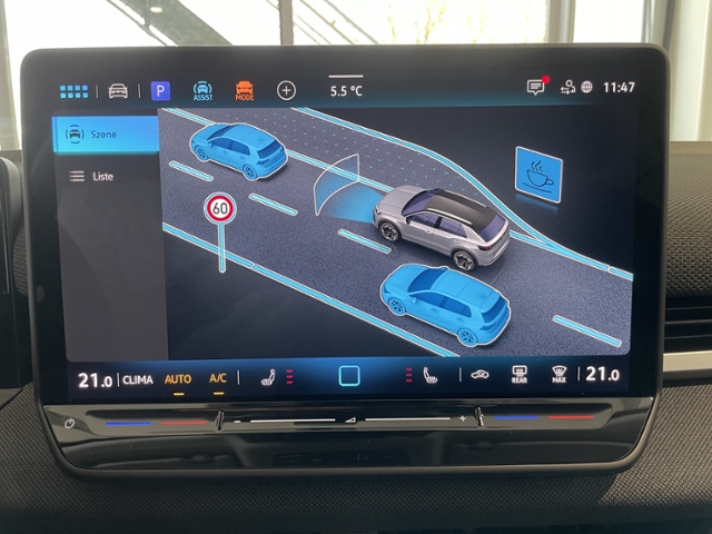 T-Roc 1.5 eTSI DSG +ACC+KAMERA+ALARM Life