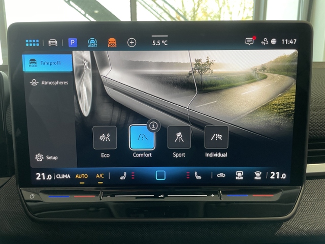 T-Roc 1.5 eTSI DSG +ACC+KAMERA+ALARM Life