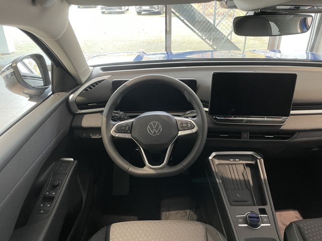 T-Roc 1.5 eTSI DSG +ACC+KAMERA+ALARM Life