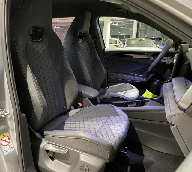 Tayron R-Line  1,5 l eHybrid OPF 6-Gang-DSG