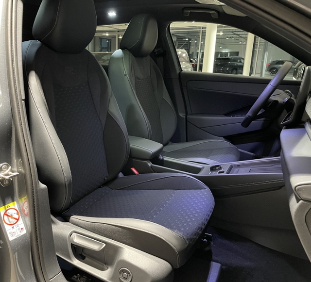 T-Roc R-Line  1.5 l eTSI OPF 7-Gang-DSG