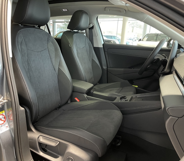 T-Roc Style  1.5 l eTSI OPF 7-Gang-DSG