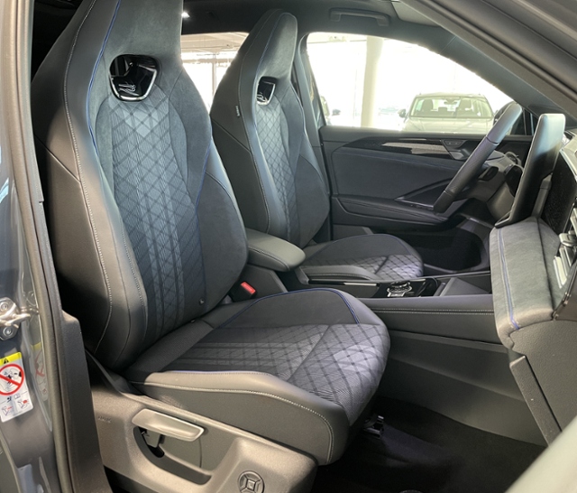 Tiguan R-Line 2,0 l TSI OPF 4MOTION 7-Gang-DSG